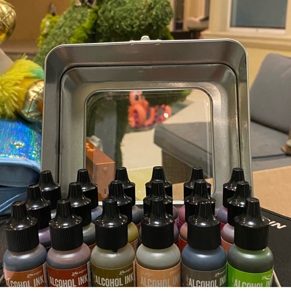 Ink alcohol Ranger
New large set 
Tim Holtz
Alcohol Ink. W2 yellow bin - Picture 5 of 9